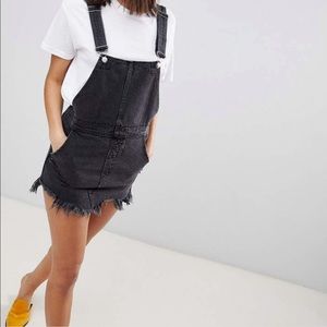 Overall dress